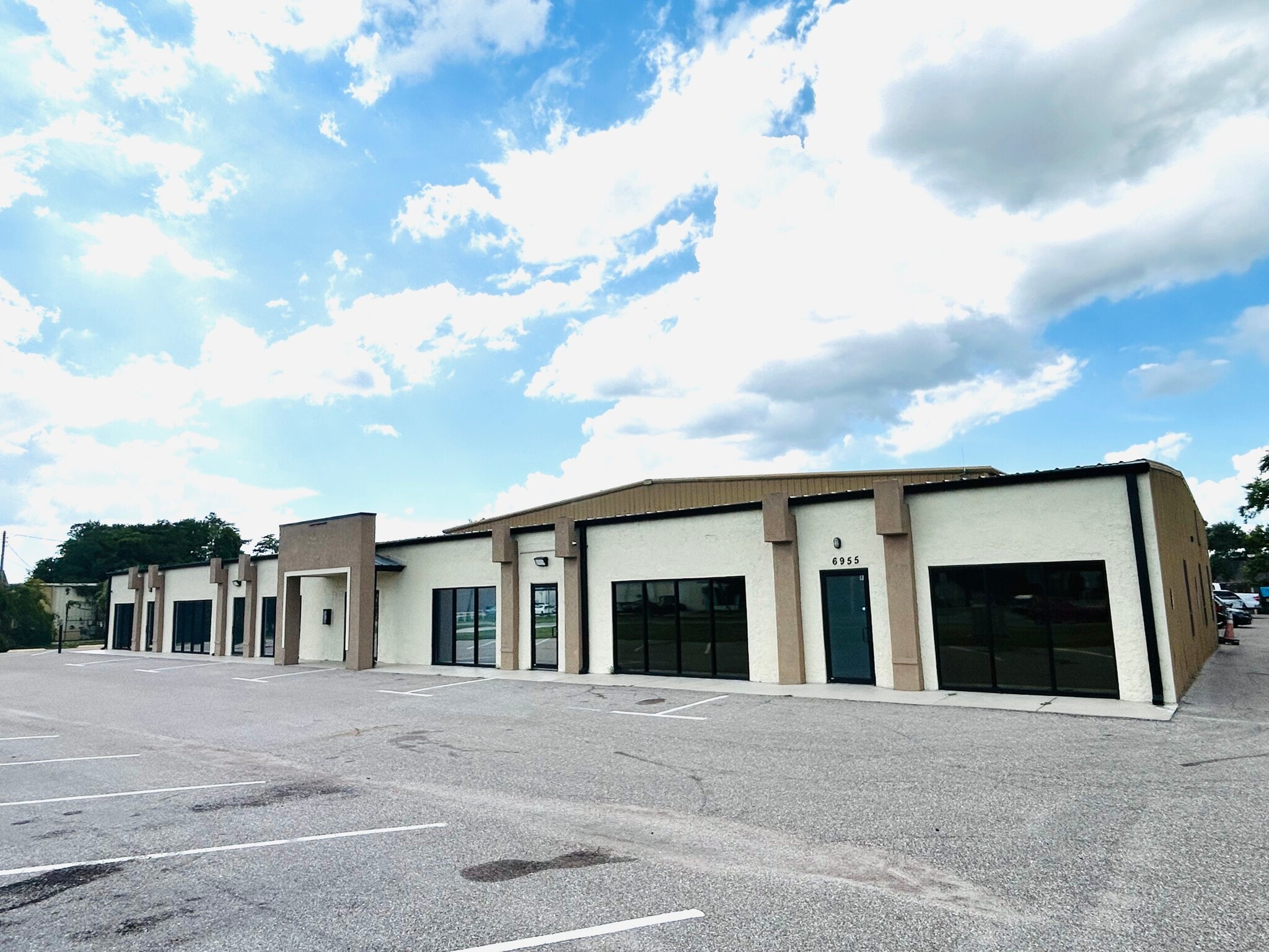 6955-6973 Hanging Moss Rd, Orlando, FL for lease Primary Photo- Image 1 of 5