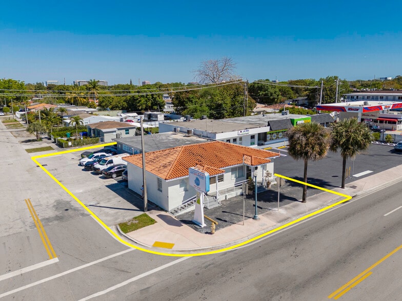 731 SW 64th Ct, Miami, FL for lease - Building Photo - Image 1 of 7