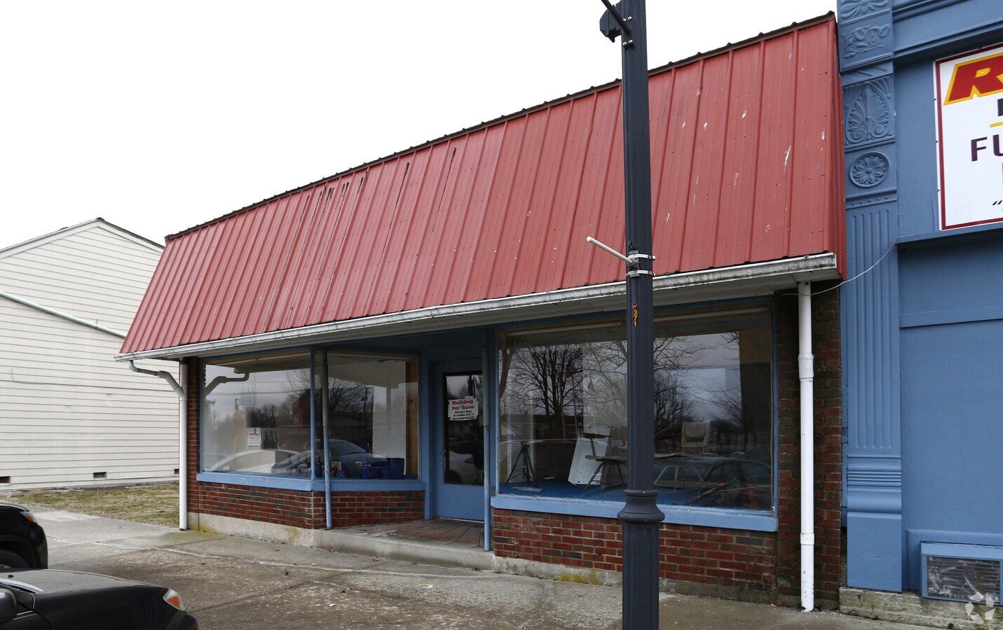 105 W Tyson St, Versailles, IN 47042