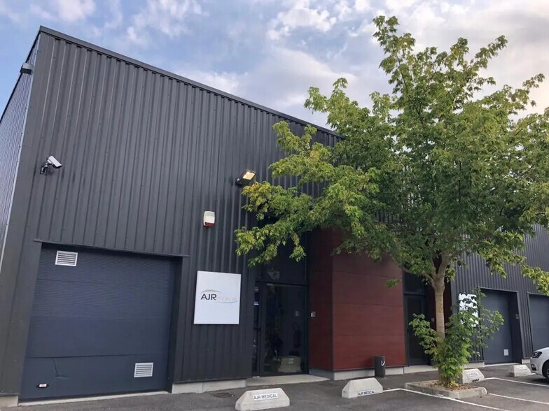 Flex in Toulouse for lease - Building Photo - Image 2 of 3