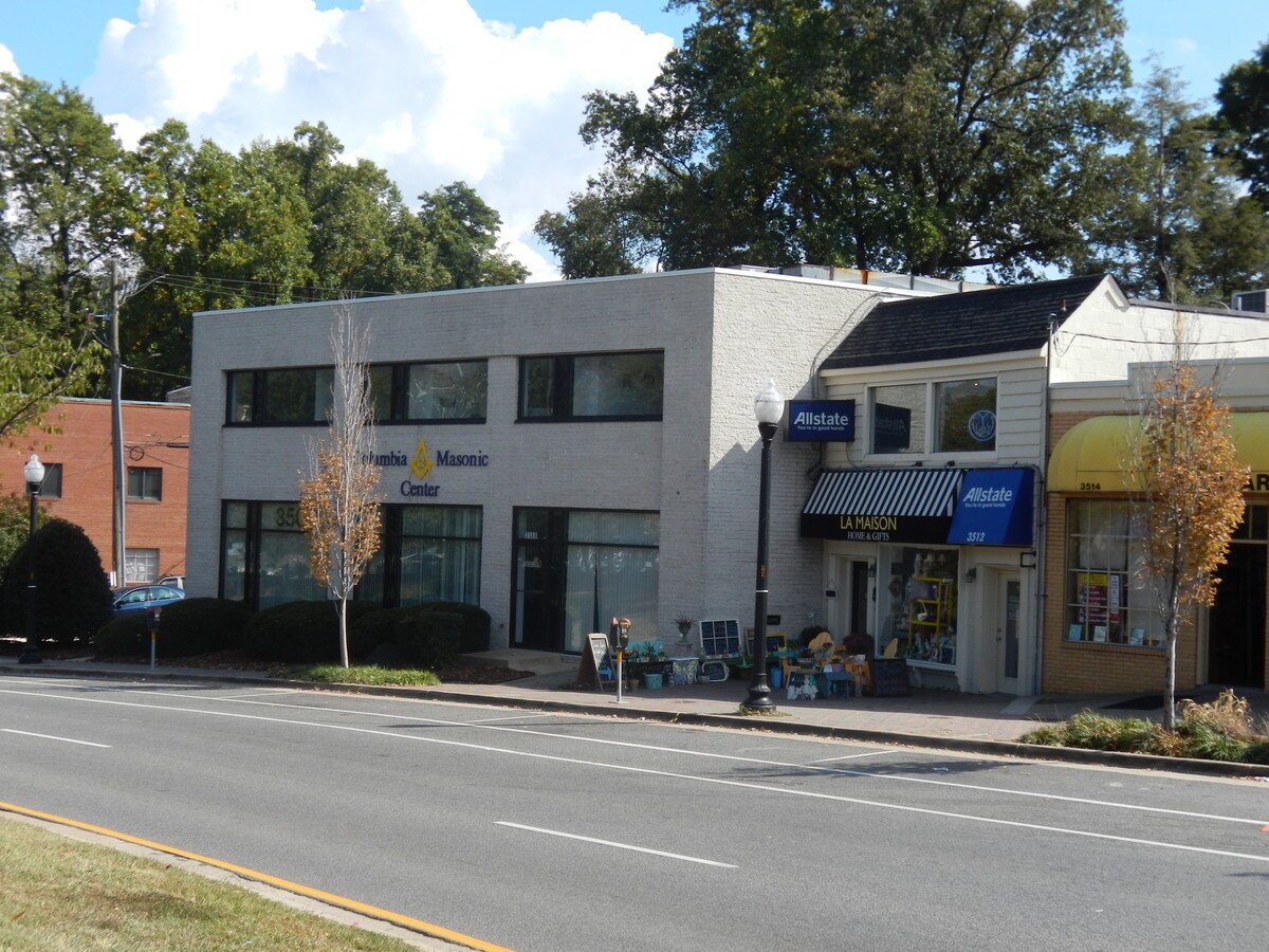 3508 Lee Hwy, Arlington, VA 22207