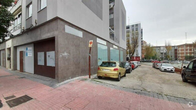 Retail in Móstoles, MAD for lease Interior Photo- Image 2 of 12