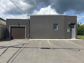 1097 Parisien St, Ottawa ON - Commercial Real Estate