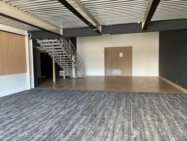 Industrial in Sequedin for lease - Interior Photo - Image 3 of 4