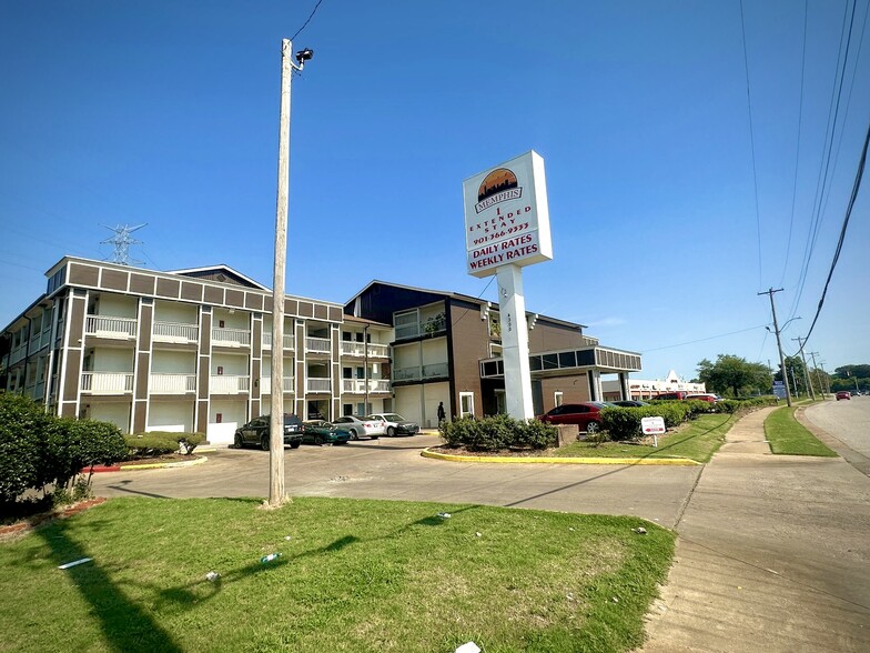 4300 American Way, Memphis, TN for sale - Building Photo - Image 1 of 32