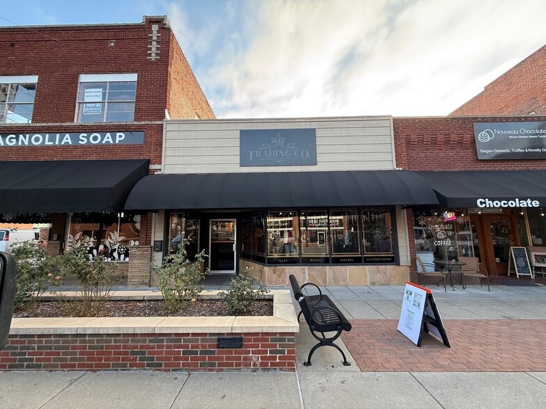 203 S Main St, Broken Arrow, OK for lease - Building Photo - Image 2 of 3