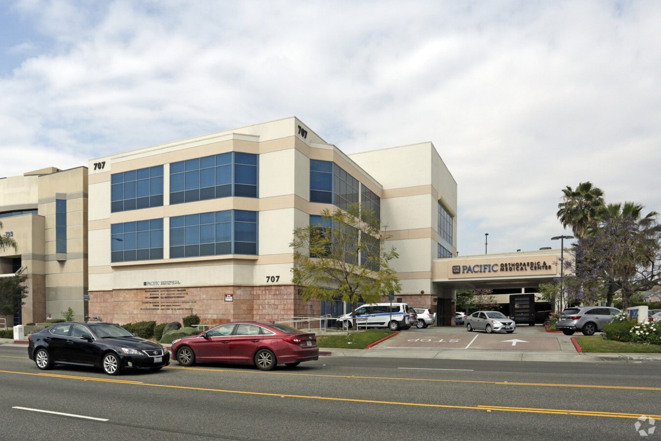 707 S Garfield Ave, Alhambra, CA 91801