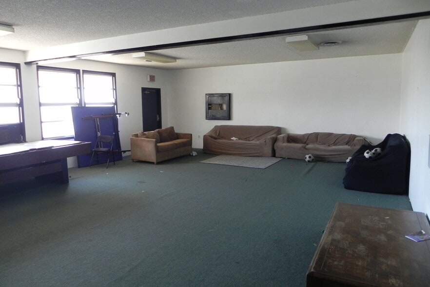 2520 Peck Rd, Monrovia, CA for lease - Building Photo - Image 3 of 11