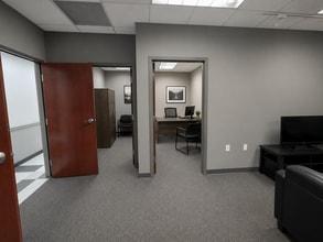 87 Main St, West Lebanon, NH for lease Interior Photo- Image 2 of 5