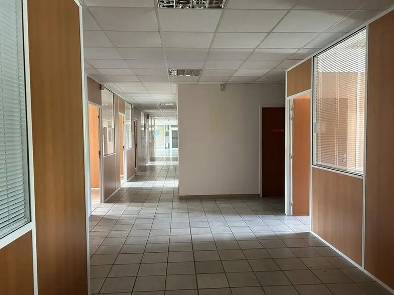 Office in Pamiers for sale - Interior Photo - Image 3 of 3