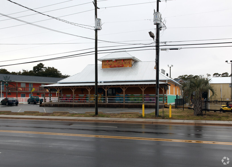 701 N Lake Park Blvd, Carolina Beach, NC for sale - Building Photo - Image 1 of 2