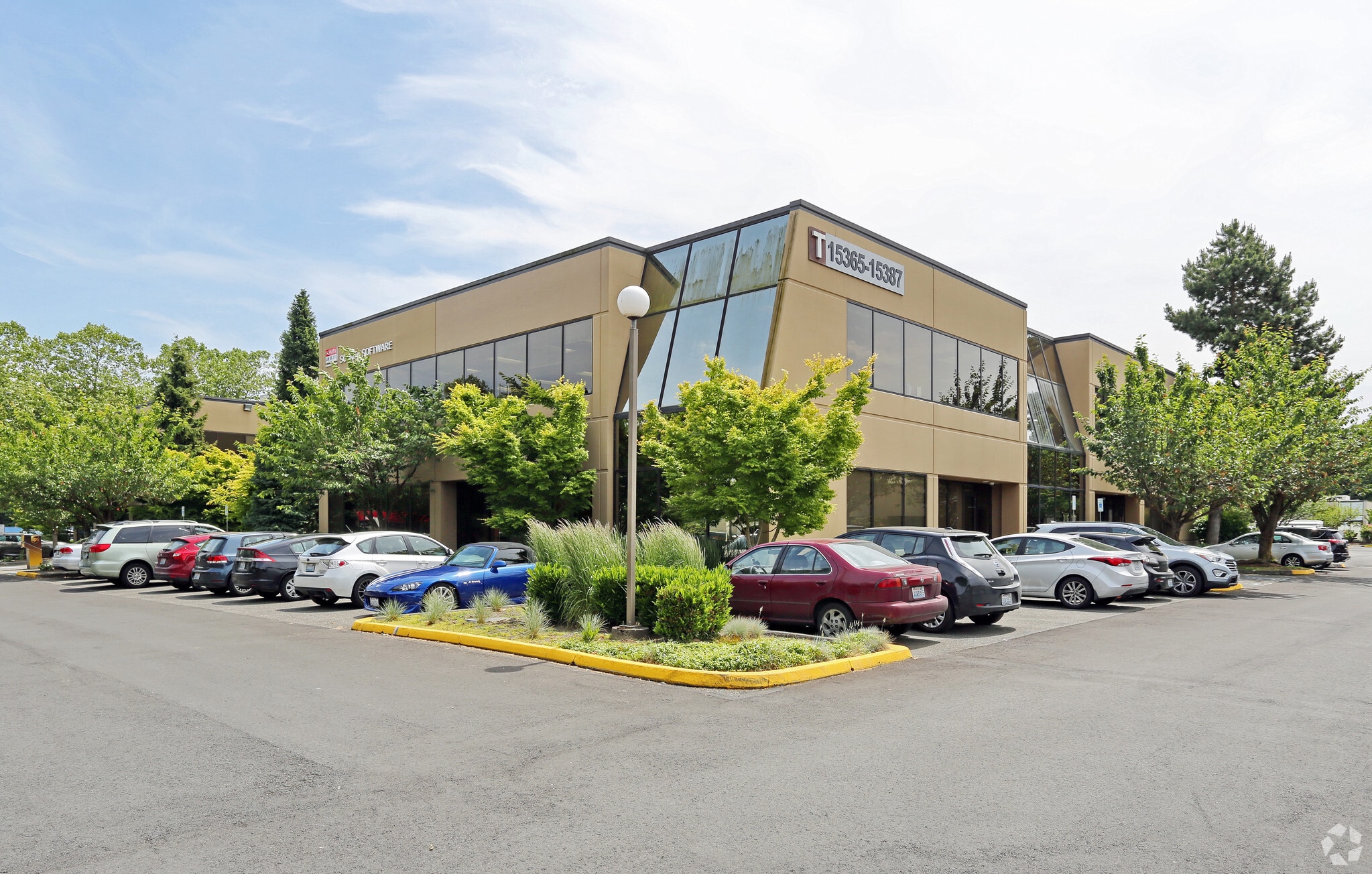 15301 NE 90th St, Redmond, WA for lease Building Photo- Image 1 of 14