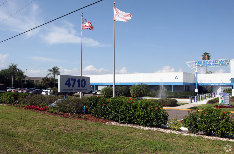 4710 Eisenhower Blvd, Tampa, FL for lease - Primary Photo - Image 3 of 7