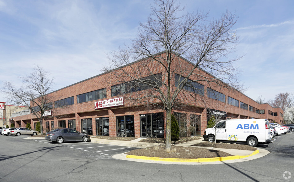 4601-4605 Eisenhower Ave, Alexandria, VA for lease - Building Photo - Image 2 of 2