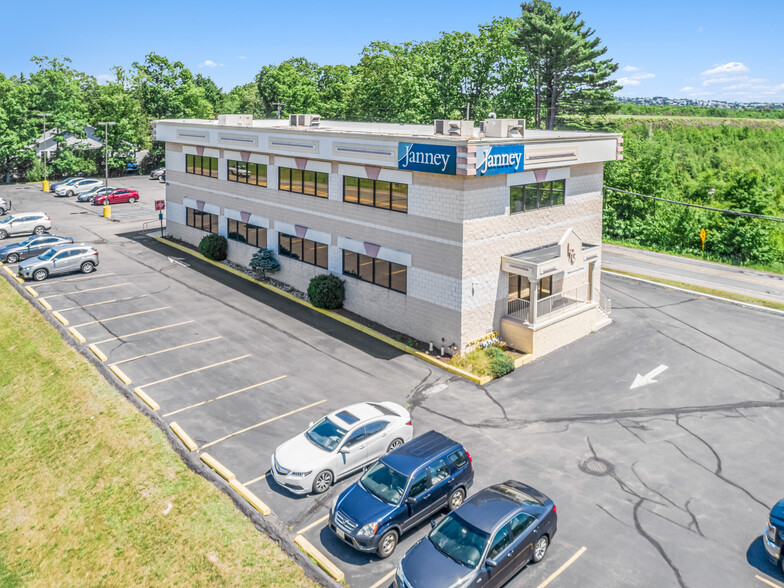 631 Airport Rd, Hazle Township, PA for lease - Primary Photo - Image 1 of 10