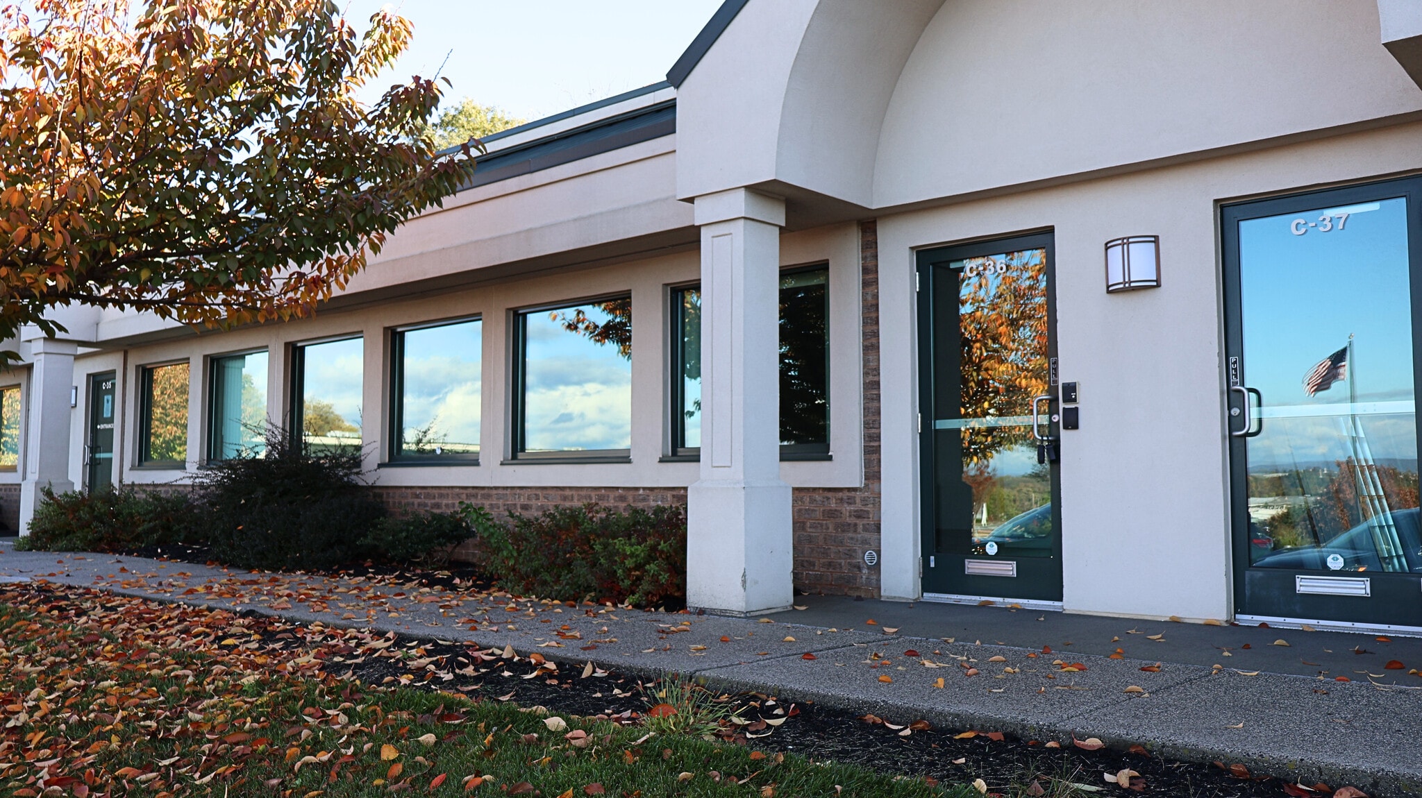 479 Port View Dr, Harrisburg, PA for lease Building Photo- Image 1 of 8