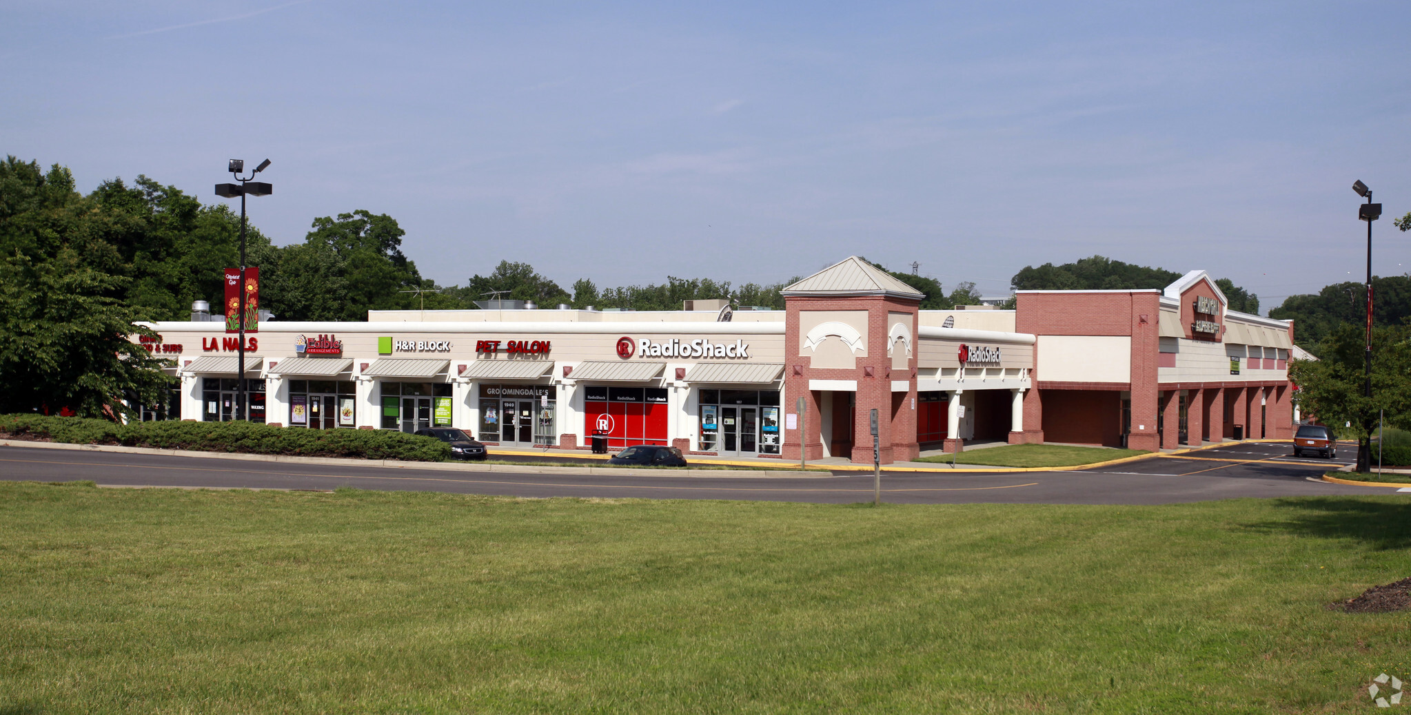 1933-1991 Daniel Stuart Sq, Woodbridge, VA for sale Primary Photo- Image 1 of 1