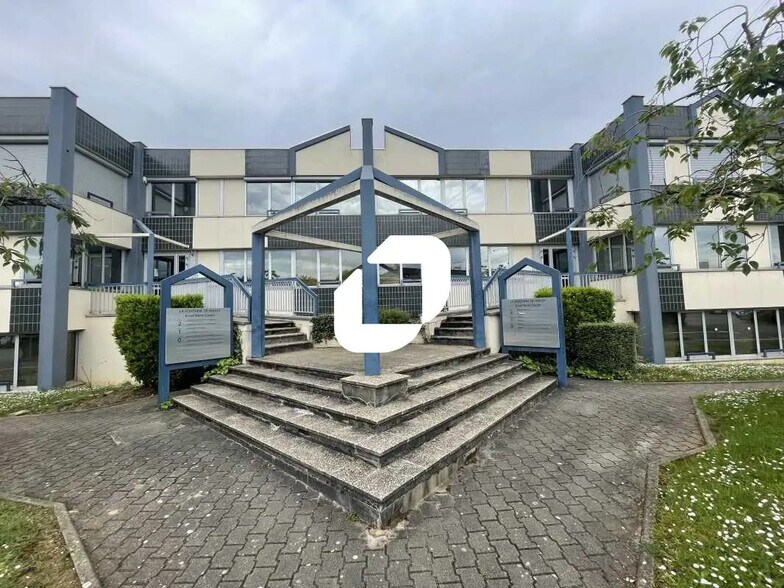 Office in Massy for lease - Building Photo - Image 1 of 4