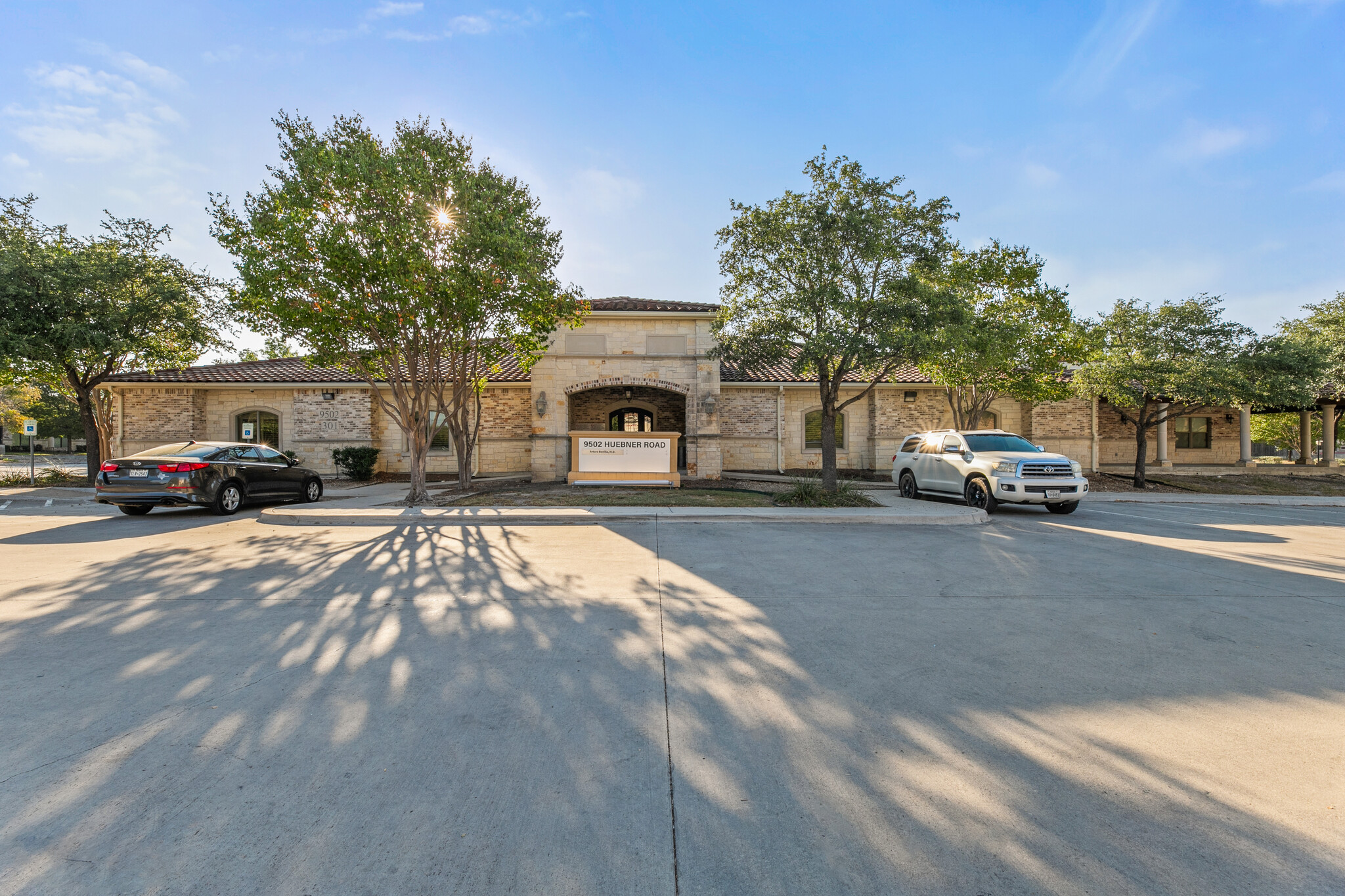 9502 Huebner Rd, San Antonio, TX for lease Building Photo- Image 1 of 8