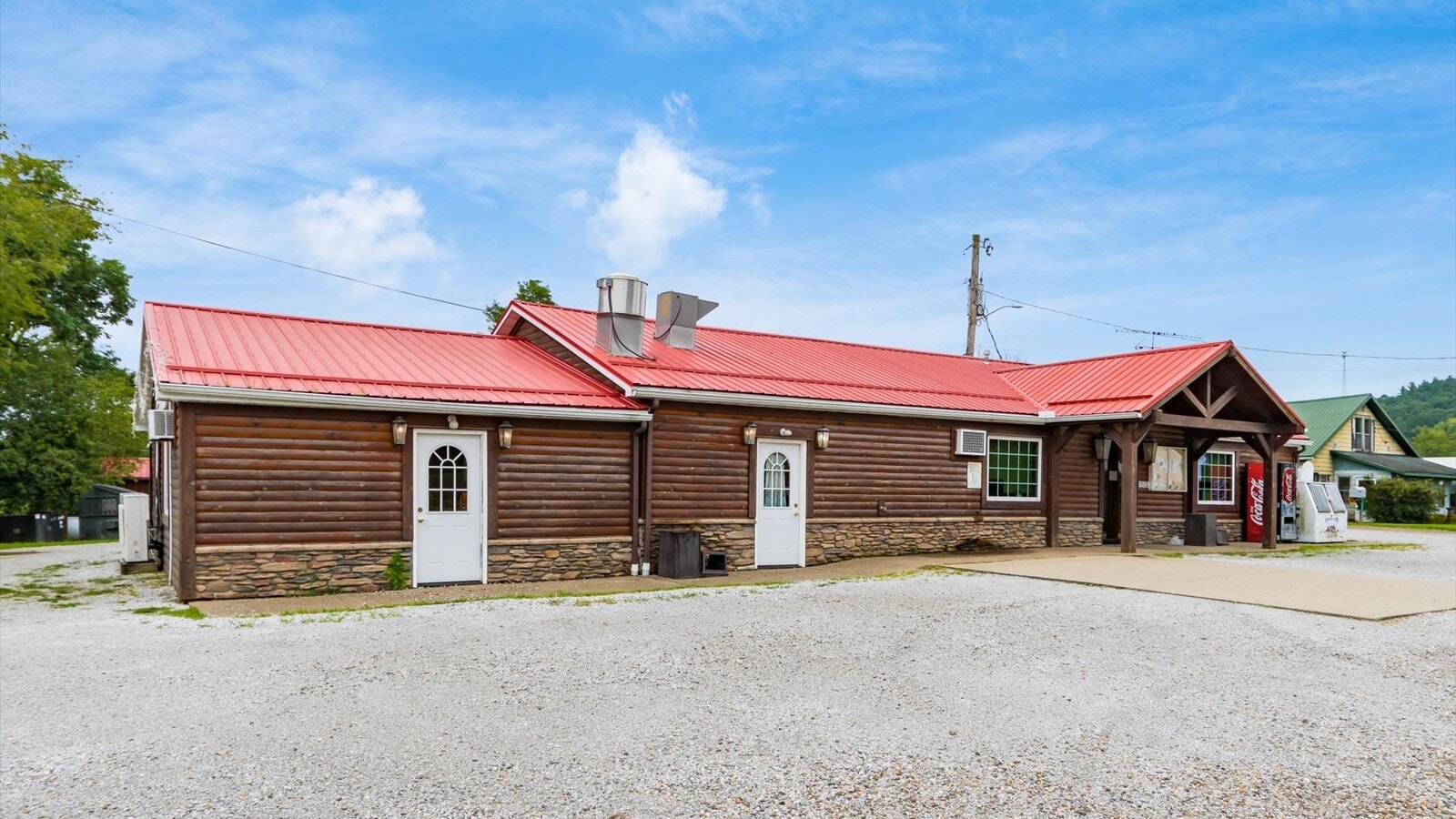 16869 Cadiz Rd, Lore City, OH 43755