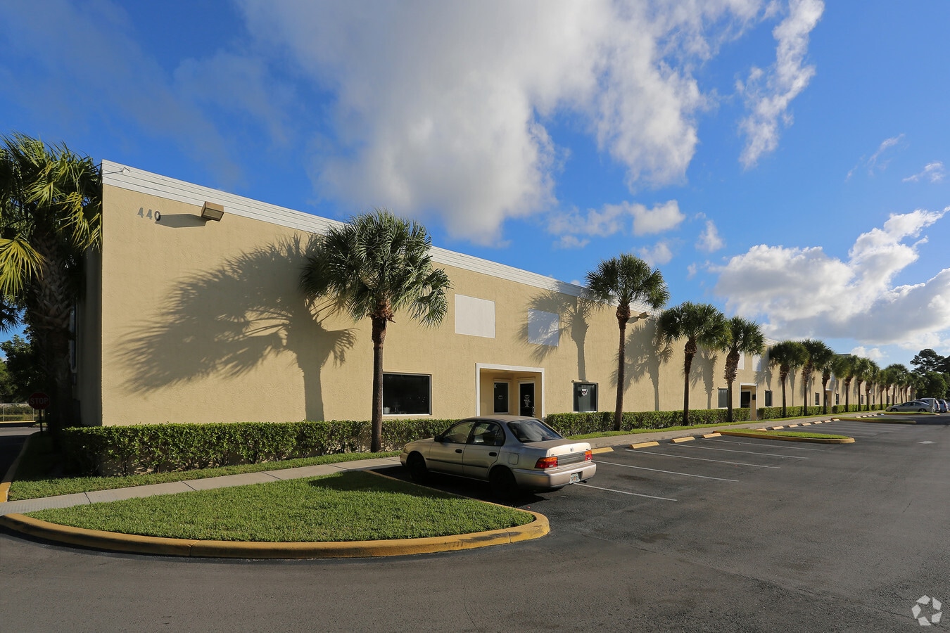 440 Tall Pines Rd, West Palm Beach, FL 33413