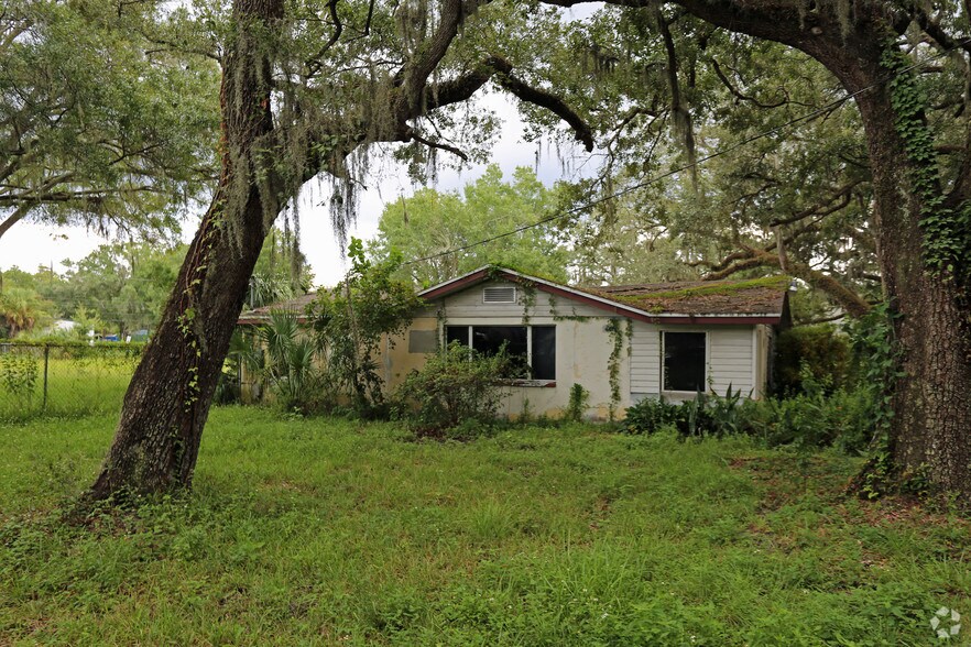 6815 Benjamin Rd, Tampa, FL 33634