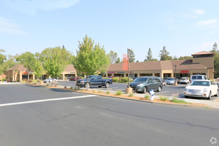 1577-1579 Farmers Ln, Santa Rosa, CA for lease - Primary Photo - Image 2 of 6
