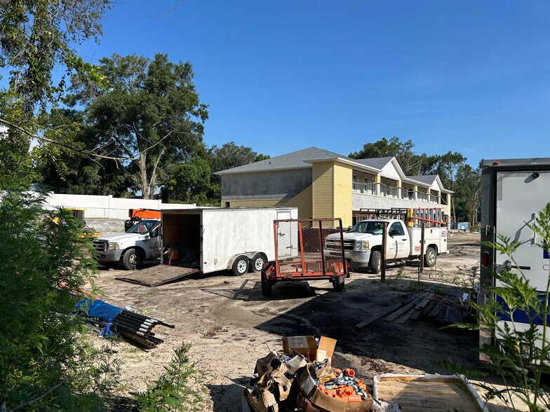 40515 County Road 25, Lady Lake, FL for sale - Building Photo - Image 3 of 8