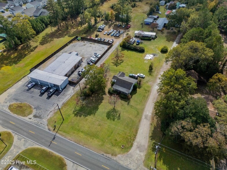 857 Village Rd NE, Leland, NC for sale - Building Photo - Image 3 of 11