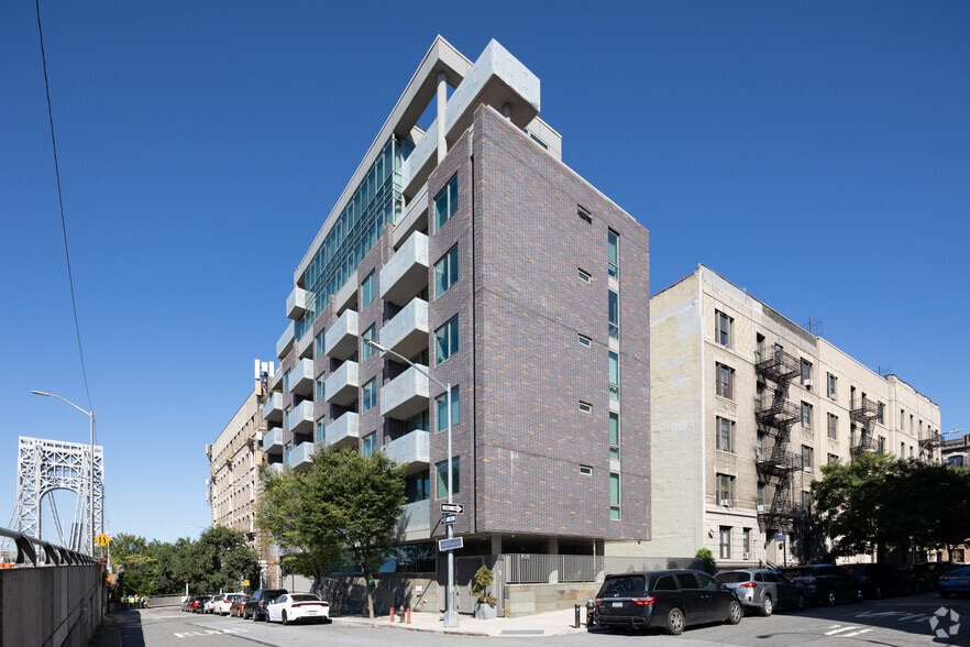 40 Pinehurst Ave, New York, NY for sale - Primary Photo - Image 1 of 5