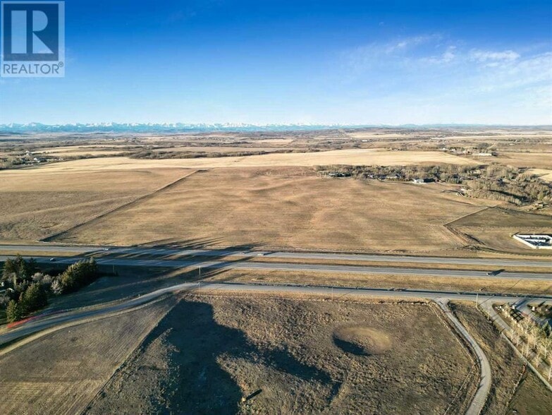 Highway 2A 15 Street E, Okotoks, AB for sale - Primary Photo - Image 1 of 1