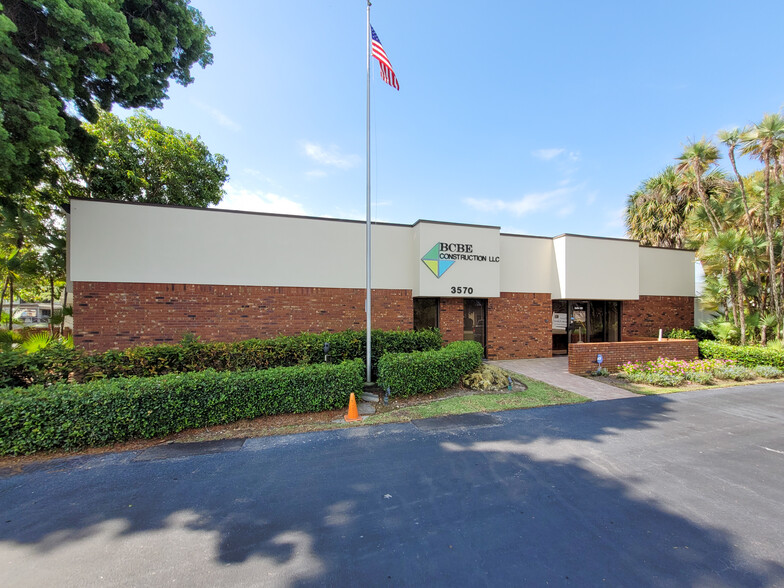 3570 Enterprise Ave, Naples, FL for sale - Building Photo - Image 1 of 1