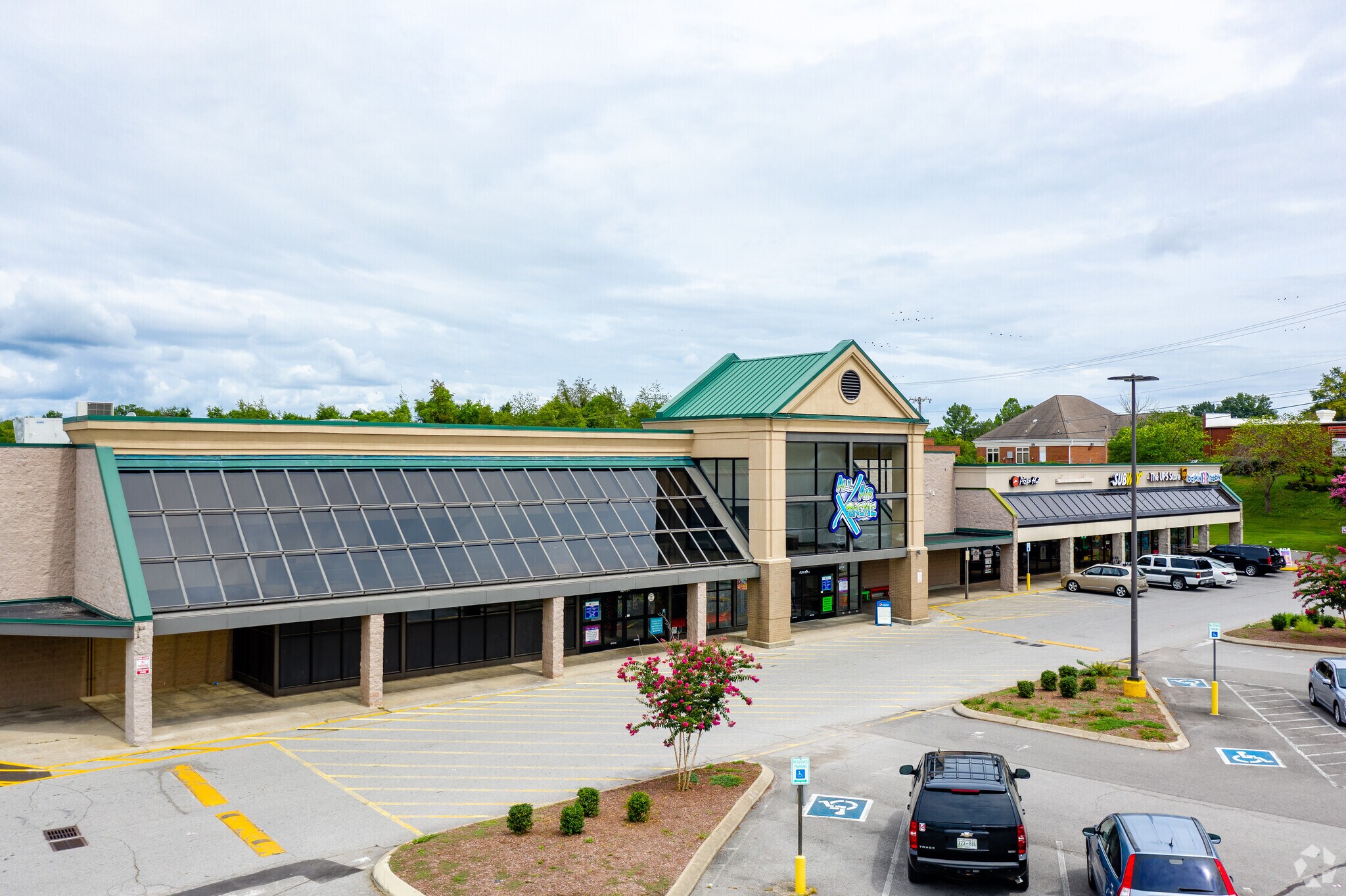 170 E Main St, Hendersonville, TN 37075