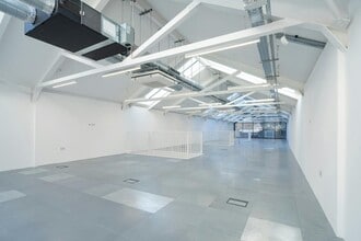 Cremer St, London for sale Interior Photo- Image 1 of 9