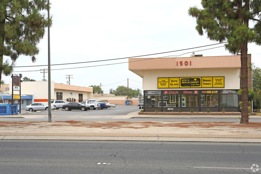 1515 E Tulare Ave, Tulare, CA for lease - Building Photo - Image 1 of 31