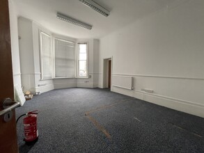 6 Parchmore Rd, Thornton Heath for lease Building Photo- Image 1 of 7