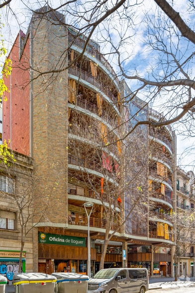 Carrer del Comte Borrell, 190, Barcelona, Barcelona for lease - Primary Photo - Image 1 of 2