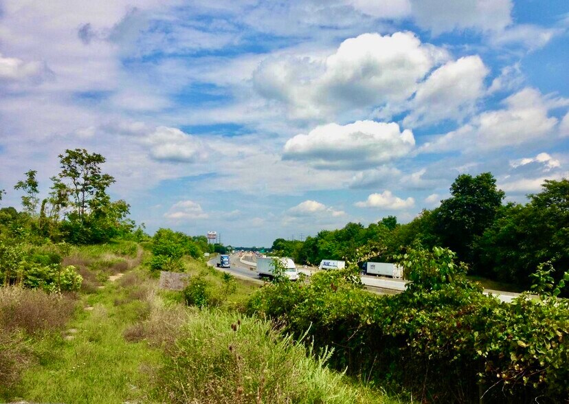 Orrick Riner, Martinsburg, WV for sale - Primary Photo - Image 1 of 1