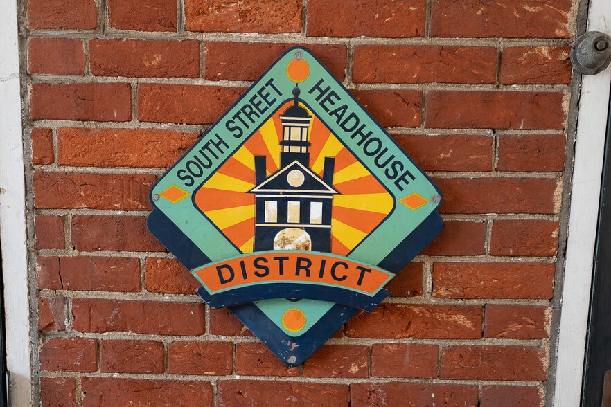 401-411 S 2nd St, Philadelphia, PA for lease - Building Photo - Image 3 of 13