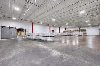 30 N 3rd St, Womelsdorf, PA for lease Interior Photo- Image 2 of 11