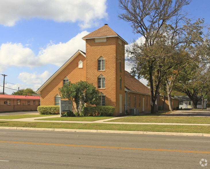 1904 S Austin Ave, Georgetown, TX for sale - Building Photo - Image 2 of 2