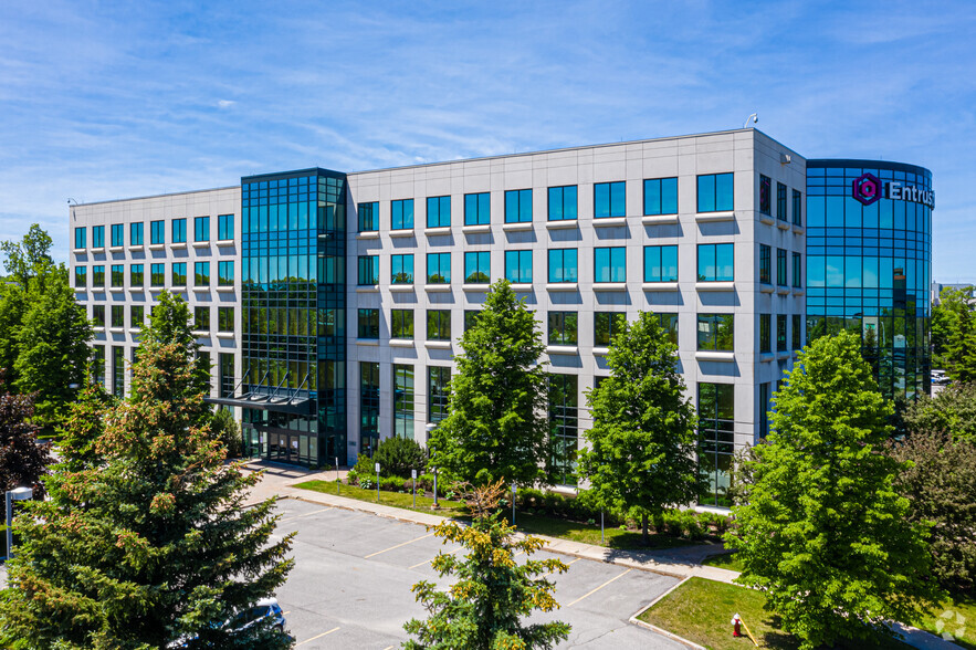 1000 Innovation Dr, Ottawa, ON for lease - Building Photo - Image 3 of 4