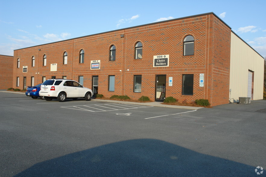 1105 Technology Dr, Indian Trail, NC for lease - Building Photo - Image 3 of 3