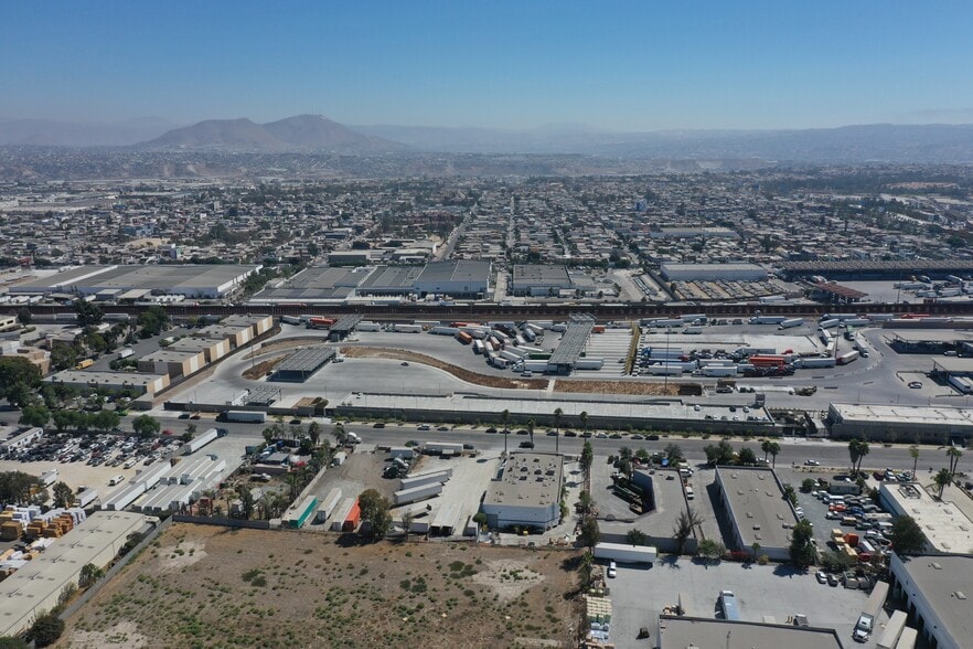 9874 Via De La Amistad, San Diego, CA for sale - Building Photo - Image 3 of 7