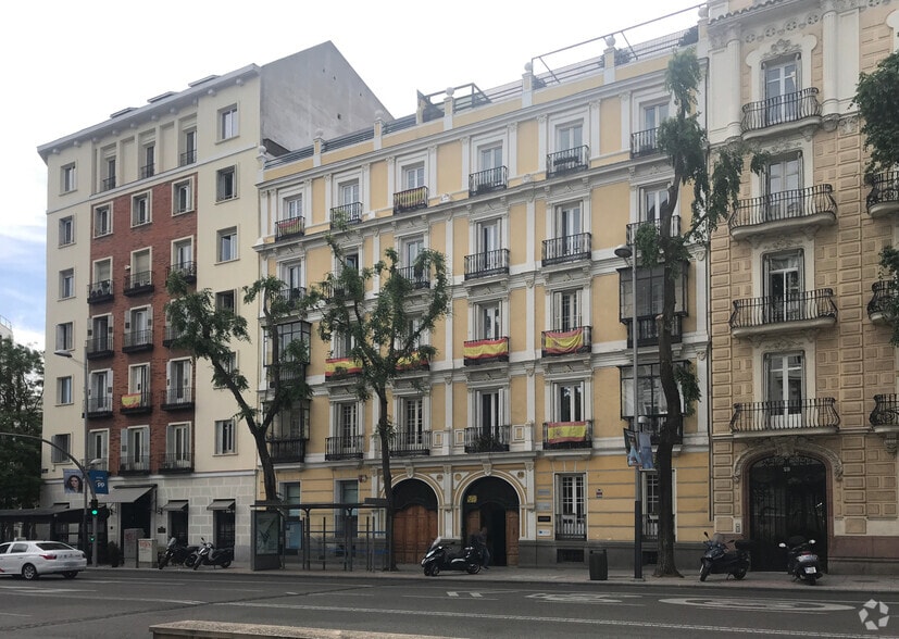 Office in Madrid, Madrid for lease - Building Photo - Image 2 of 2