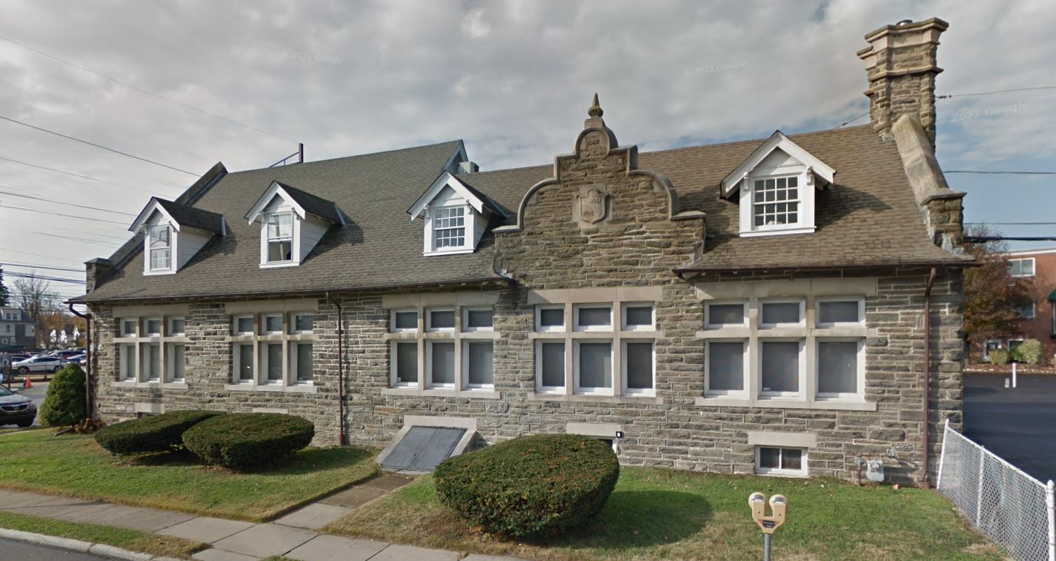 1 Roberts Ave, Glenside, PA 19038