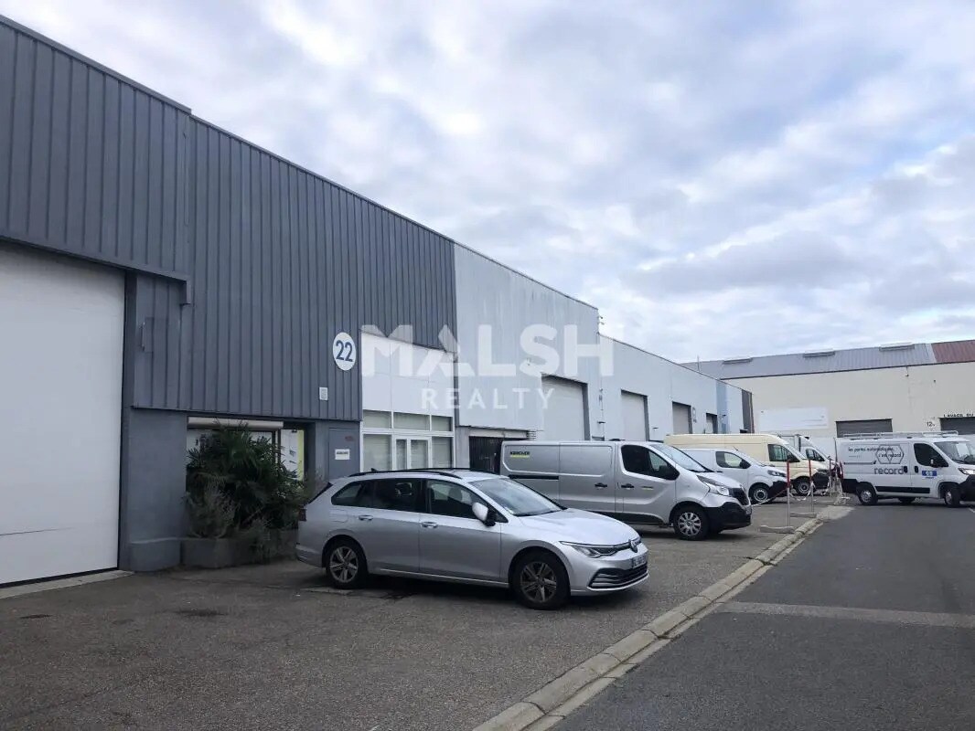 Flex in Vénissieux for lease Building Photo- Image 1 of 10