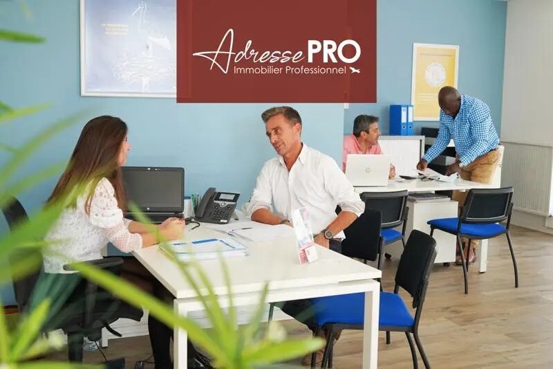 Retail in Plaisance-du-Touch for lease - Interior Photo - Image 1 of 1