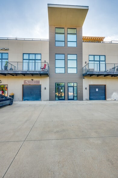 4759 Algiers St, Dallas, TX for lease - Building Photo - Image 2 of 26