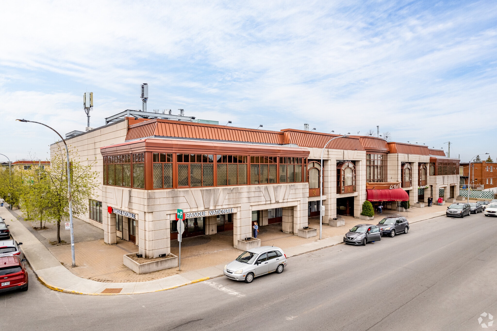 8730-8770 Boul Provencher, Montréal, QC for lease Primary Photo- Image 1 of 6